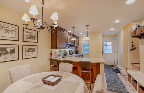 Tahoya Shores Condo | Steps from Beach-N-Mins to SKI - Updated Interior