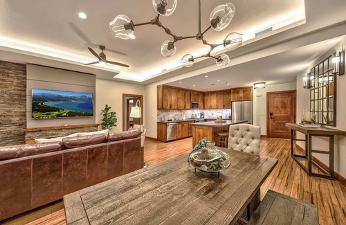 Lakeside Park Condo | Steps From Heavenly Village & Gondola-Luxury 3Br Residence Book 7 Nights for 10% Off by RedAwning