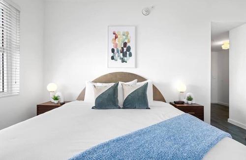 West Avenue Hotel | Steps from Miami Attractions | Walkable South Beach Studio
