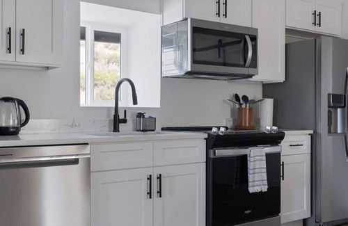 Soap Lake House | Steps from The Beach