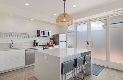 Summerland House | Steps to Beach & Town! Ocean Views! Great for Gathering Family & Friends!