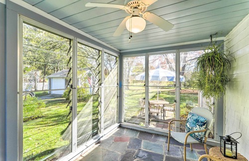 Dennis Cottage | Steps to Dennis Village! 'The Blue Scallop' Home