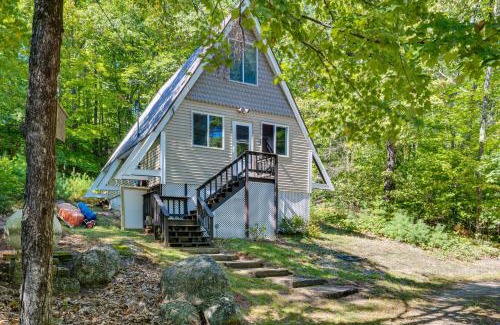 Eidelweiss Village House | Steps to Lake, Beach and Playground Madison Cabin