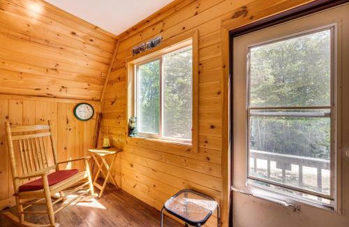 Eidelweiss Village House | Steps to Lake, Beach and Playground Madison Cabin