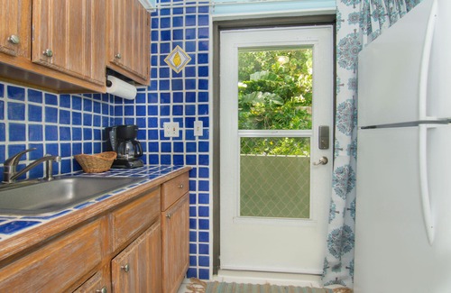 Juno Beach House | Steps to Sand. Beachside Sanctuary. Boutique Bungalow Chic.