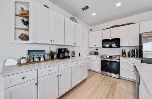 Saint Elmo House | Steps to Sand, Gulf Views, Pet-Friendly Retreat