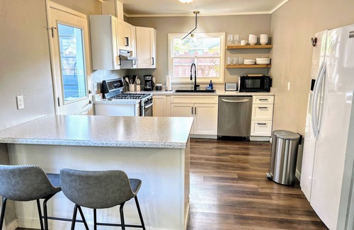 Eureka House | Steps to Sequoia