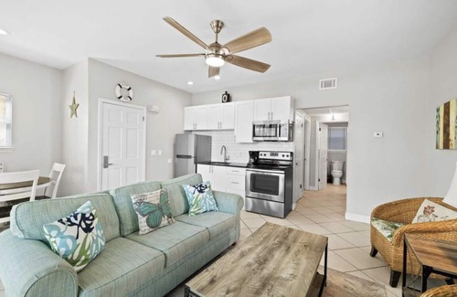 Clipper Cove Condo | Steps to the beach, Pool, Quiet, Family friendly, Walk to the restaurants