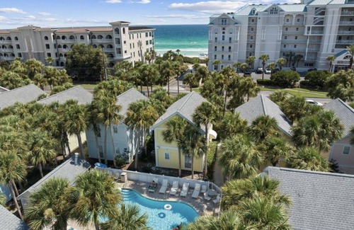 Clipper Cove Condo | Steps to the beach, Pool, Quiet, Family friendly, Walk to the restaurants