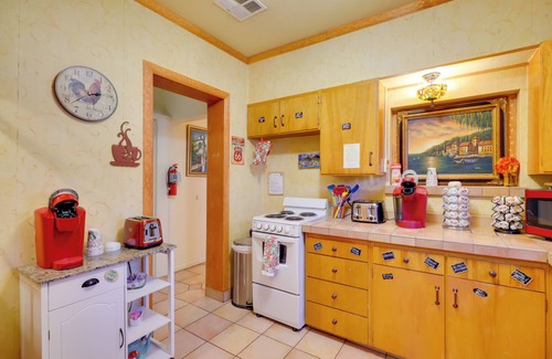 Downtown Reno House | Steps to Truckee River Walk: 'Rose Cottage'
