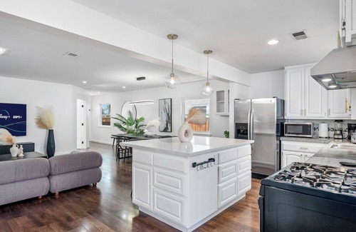 Ranchos House | Sterling House: Heated Pool & Spa, getaway near Disneyland