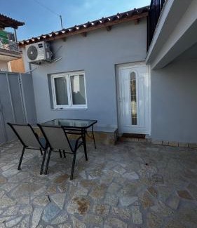 Eleonas House | Steven Eleonas apartments