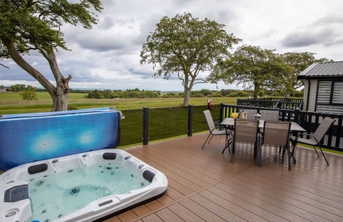 St. Andrews Cottage | Stewarts Resort Lodge 29 - a lodge that sleeps 6 guests in 2 bedrooms