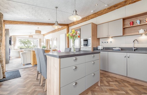 St. Andrews Cottage | Stewarts Resort Lodge 52 - a lodge that sleeps 6 guests in 2 bedrooms