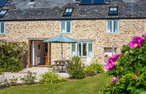 West Compton House | Stile Cottage - Three Bedroom House, Sleeps 6