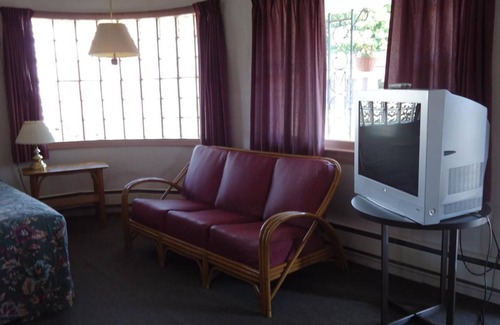 Woodstock Hotel | Stiles Motel