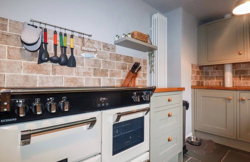 Pentewan Cottage | STILL WATERS, pet friendly, character holiday cottage in Pentewan