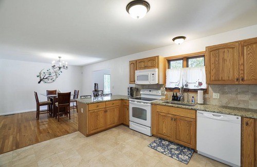 Pocono Summit House | Stillwater Lake Retreat Near Kalahari