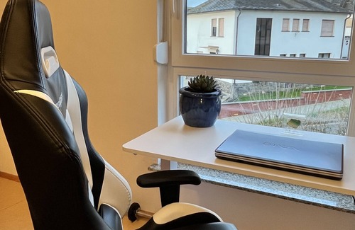 Mayen House | Stilvolles Ferienhaus, Ruhig und Dennoch Zentral Gelegen