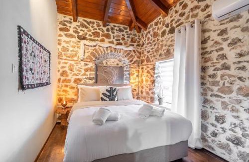 Distomo-Arachova-Antikyra Apartment | Stirida Stone House