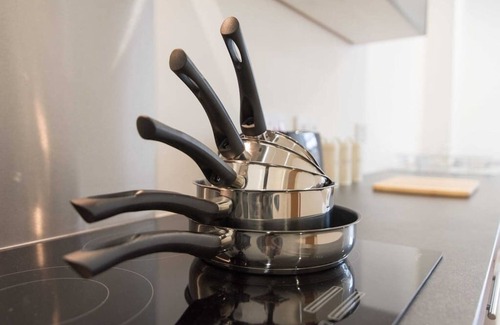 Stoke-on-Trent Apartment | Stoke on Trent Webberley Stylish Studio Unit 9A