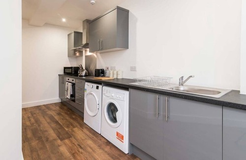 Stoke-on-Trent Apartment | Stoke on Trent Webberley Stylish Studio Unit 9A