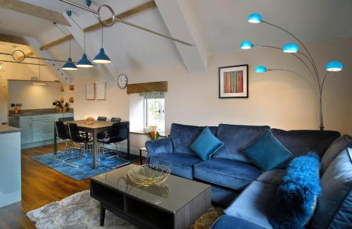 Minehead House | Stone Barn