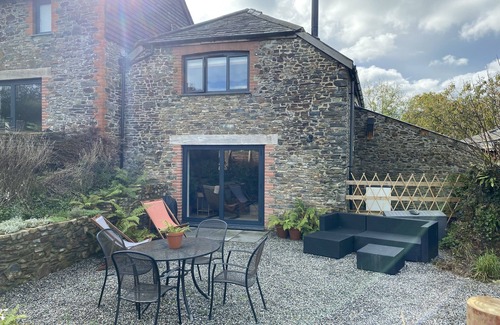 Welcombe House | Stone Barn Nestled in Nature - Dog Friendly