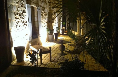 Tresses House | STONE, charm and nature