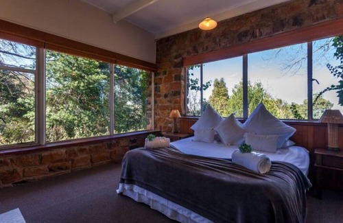 Hogsback House | Stone cottage in the forest; 3 bedrooms. Cozy and family friendly!