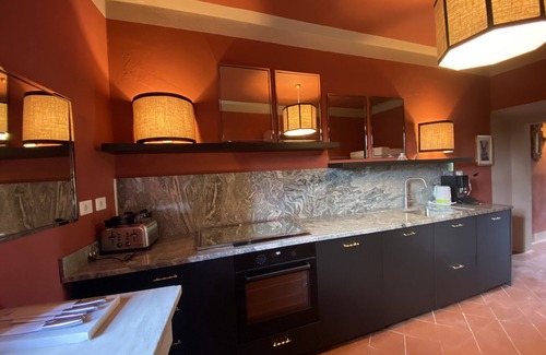 San Pietro in Bossolo Cottage | Stone cottage on heritage Chianti estate-pool-tennis