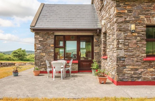 Waterville Cottage | STONE COTTAGE, pet friendly in Waterville, County Kerry