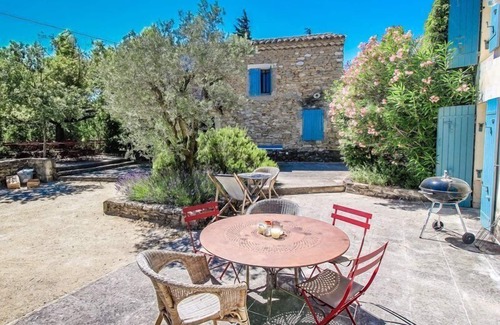 Montsegur-sur-Lauzon House | Stone house in Montségur-sur-Lauzon, Drôme, pool, calm, pets allowed (2).