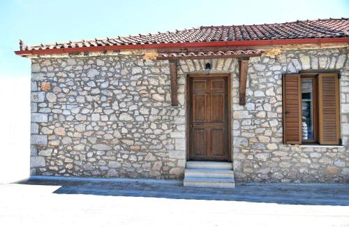 Amfikleia-Elateia House | Stone house Amfikleia