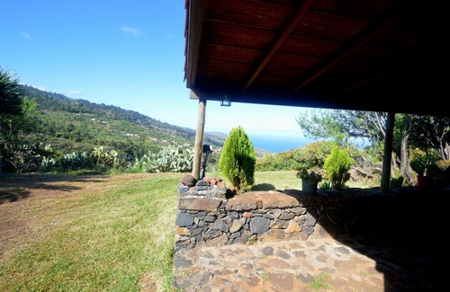 Santo Domingo Cottage | Stone house in Villa de Garafía with panoramic views