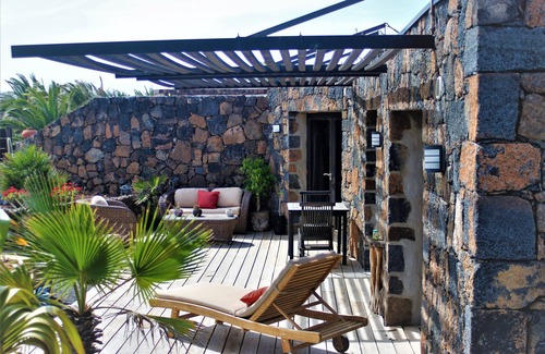 La Oliva House | stone house in a very quiet area