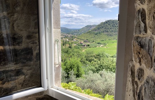 Naves House | Stone house in the countryside in classified village
