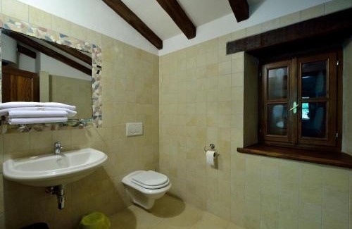 Kotli House | Stone House Kotli