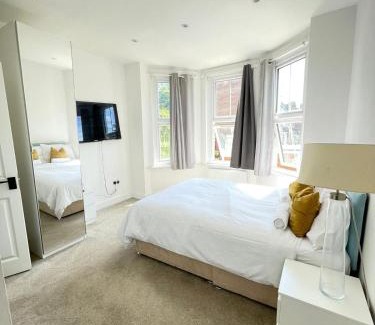 Edgware House | Stone Lodge 2 min Walk From Edgware Underground