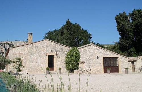 Orgon House | Stone property of 150 m² on 8000 m² with swimming pool