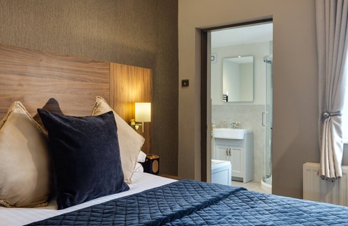 Hoole Hotel | Stone Villa