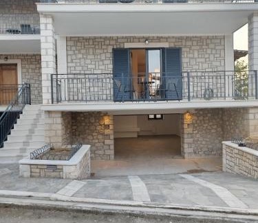 Eleonas Apartment | Stone Village Suites