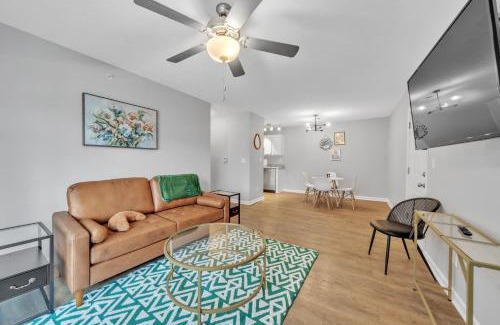 New Albany Apartment | Stonecrest 717, 2bd Apt I Free Parking I Pool