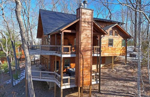 Hidden Lake House | Stoneman Lodge | Cherry Log