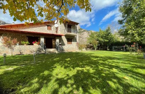 Kalavrita Ski Chalet | StoneNest Kalavryta -Luxury Stone Villa