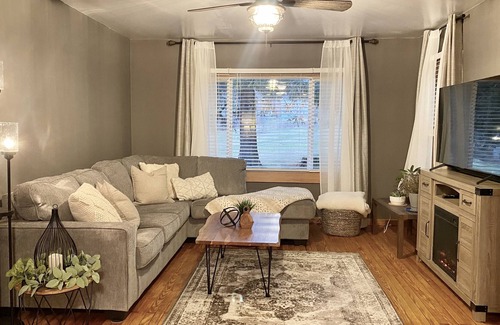 Port Matilda Cottage | Stoney Bottom Cottage