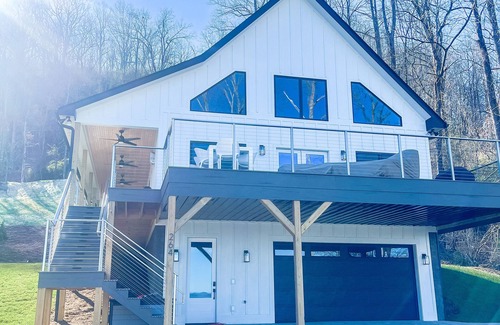 Balfour House | Stoney Mountain View’s One