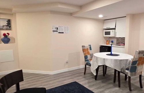 Fort Gary House | Stormwater Haven: Peaceful, Stylish and comfortable space in South Winnipeg.