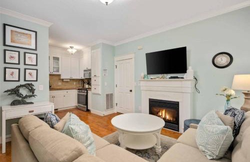 Nelscott House | Storybook Beach Cottage