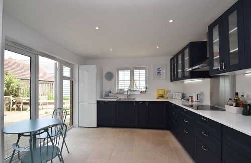 Camber House | Strand House- family & dog friendly cottage in the village of Camber, Near Rye